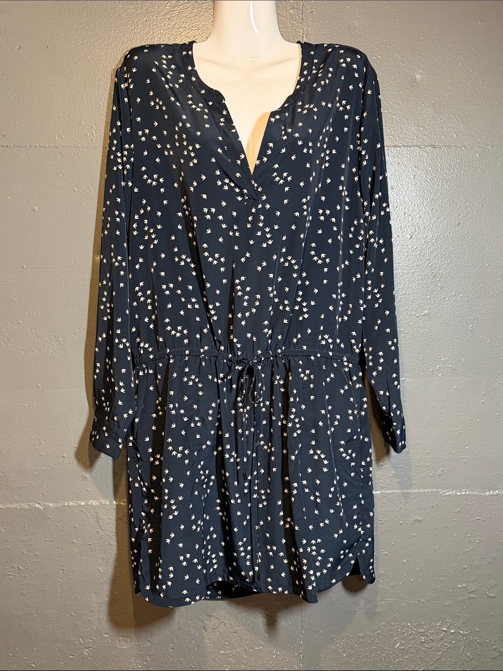 Banana Republic Navy and White Floral Drawstring Long Sleeve Dress